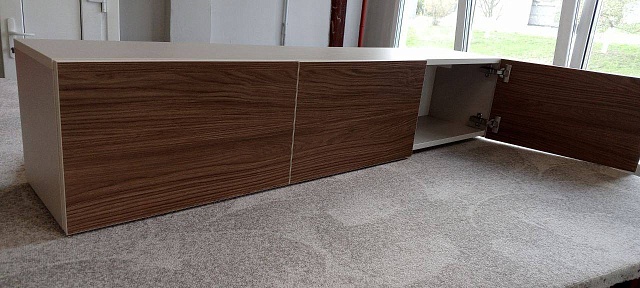 Тумба подвесная под телевизор Egger